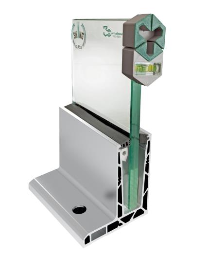 z-bradlie-al-0006-uno_1